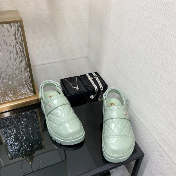 Sandali in pelliccia con velcro autunno e inverno CHANEL 2024 di alta qualità