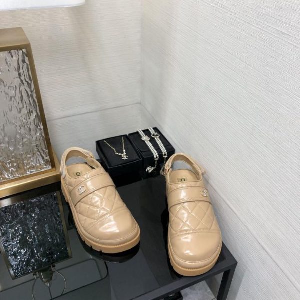 repliche,replica,perfette,siti di,affidabili,migliori siti,dove comprare,1:1,scarpe da ginnastica Sandali in pelliccia con velcro autunno e inverno CHANEL 2024 di alta qualità