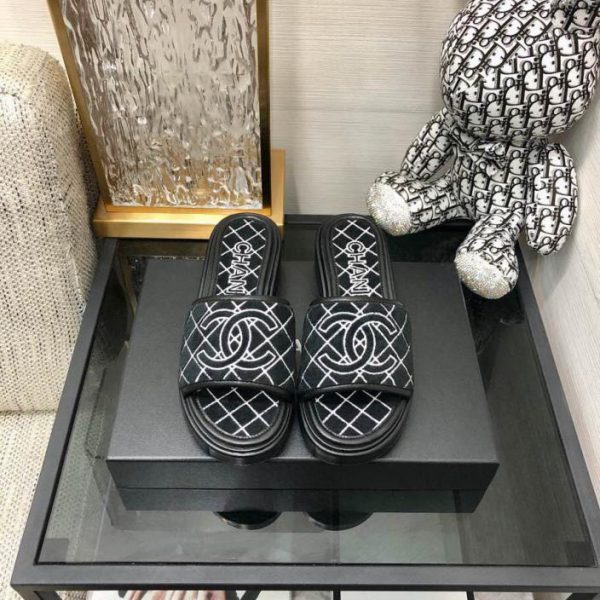Ultimissime pantofole primavera ed estate CHANEL 2024 di alta qualità