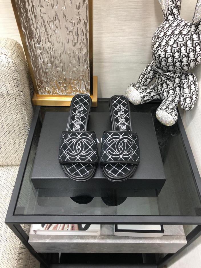 repliche,replica,perfette,siti di,affidabili,migliori siti,dove comprare,1:1,scarpe da ginnastica Ultimissime pantofole primavera ed estate CHANEL 2024 di alta qualità repliche,replica,perfette,siti di,affidabili,migliori siti,dove comprare,1:1,scarpe da ginnastica Ultimissime pantofole primavera ed estate CHANEL 2024 di alta qualità