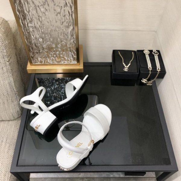 repliche,replica,perfette,siti di,affidabili,migliori siti,dove comprare,1:1,scarpe da ginnastica Sandali con tacco alto termoadesivi CHANEL 2024 di alta qualità