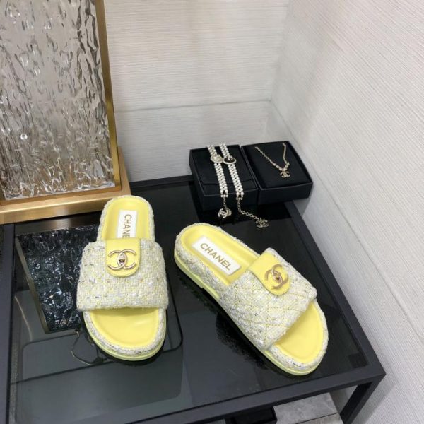 repliche,replica,perfette,siti di,affidabili,migliori siti,dove comprare,1:1,scarpe da ginnastica Pantofole CHANEL 2024 di alta qualità in pelle di pecora ricamo elettrico