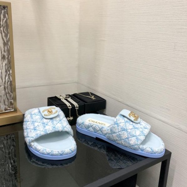 repliche,replica,perfette,siti di,affidabili,migliori siti,dove comprare,1:1,scarpe da ginnastica Pantofole CHANEL 2024 di alta qualità in pelle di pecora ricamo elettrico