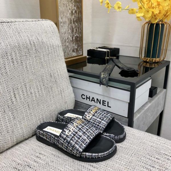 repliche,replica,perfette,siti di,affidabili,migliori siti,dove comprare,1:1,scarpe da ginnastica Esclusive pantofole CHANEL 2024 di alta qualità per la primavera e l’estate