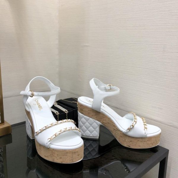 repliche,replica,perfette,siti di,affidabili,migliori siti,dove comprare,1:1,scarpe da ginnastica Ultimi sandali con suola spessa CHANEL 2024 primavera ed estate di alta qualità