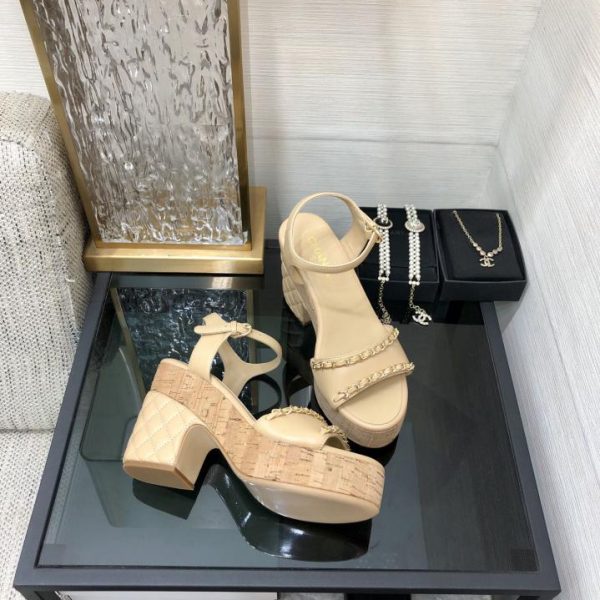 repliche,replica,perfette,siti di,affidabili,migliori siti,dove comprare,1:1,scarpe da ginnastica Ultimi sandali con suola spessa CHANEL 2024 primavera ed estate di alta qualità
