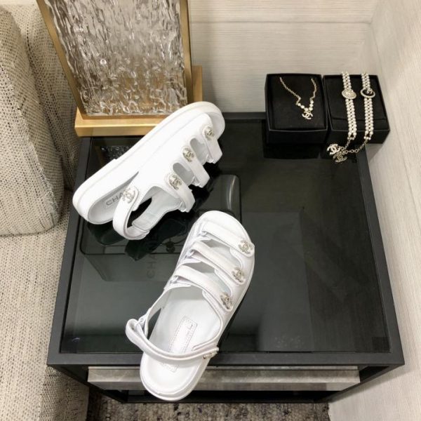 repliche,replica,perfette,siti di,affidabili,migliori siti,dove comprare,1:1,scarpe da ginnastica Sandali in velcro CHANEL 2024 di alta qualità