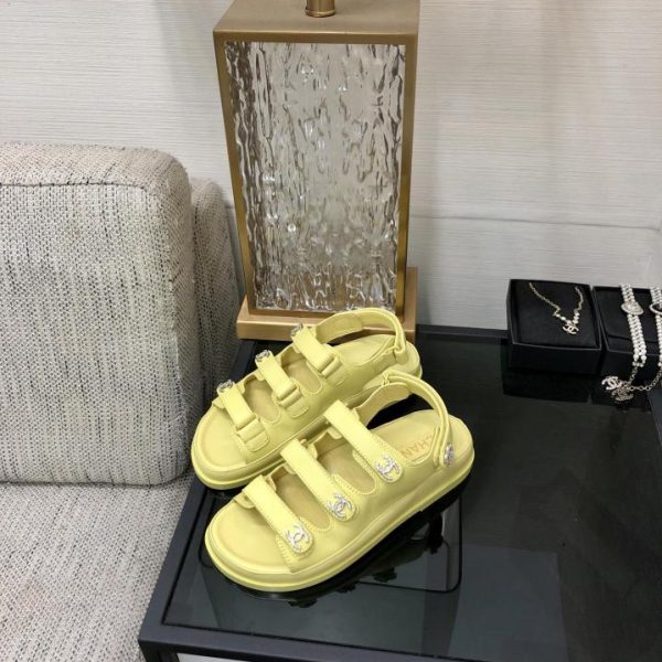 repliche,replica,perfette,siti di,affidabili,migliori siti,dove comprare,1:1,scarpe da ginnastica Sandali in velcro CHANEL 2024 di alta qualità