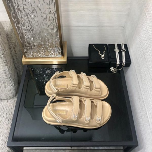 repliche,replica,perfette,siti di,affidabili,migliori siti,dove comprare,1:1,scarpe da ginnastica Sandali in velcro CHANEL 2024 di alta qualità