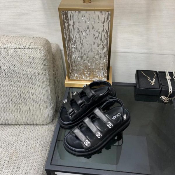 repliche,replica,perfette,siti di,affidabili,migliori siti,dove comprare,1:1,scarpe da ginnastica Sandali in velcro CHANEL 2024 di alta qualità