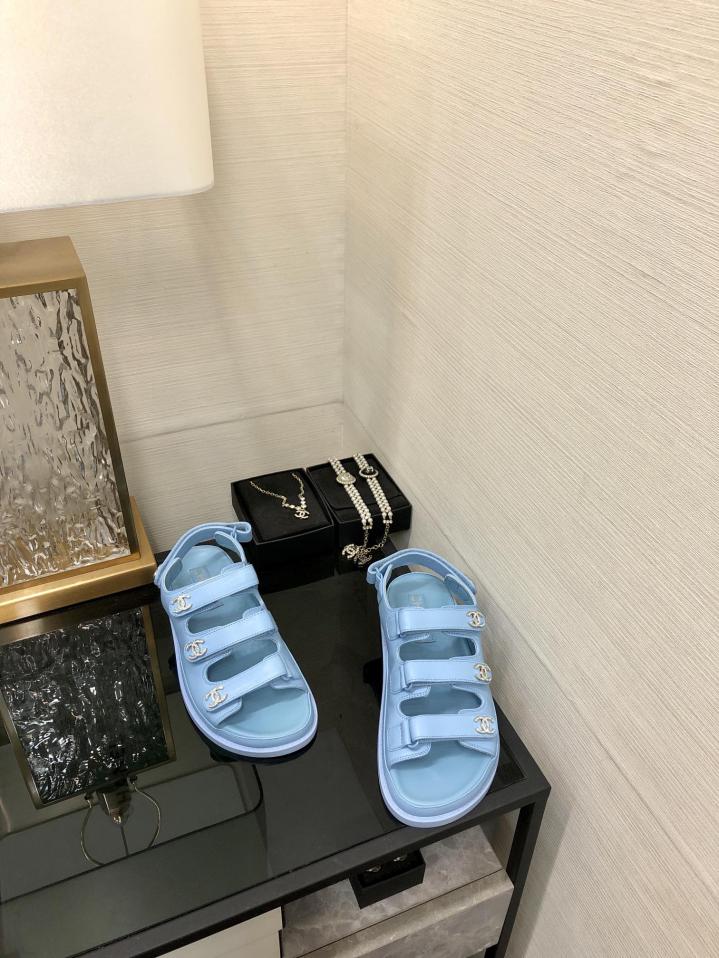 repliche,replica,perfette,siti di,affidabili,migliori siti,dove comprare,1:1,scarpe da ginnastica Sandali in velcro CHANEL 2024 di alta qualità repliche,replica,perfette,siti di,affidabili,migliori siti,dove comprare,1:1,scarpe da ginnastica Sandali in velcro CHANEL 2024 di alta qualità