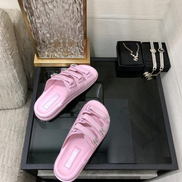 repliche,replica,perfette,siti di,affidabili,migliori siti,dove comprare,1:1,scarpe da ginnastica Sandali in velcro CHANEL 2024 di alta qualità