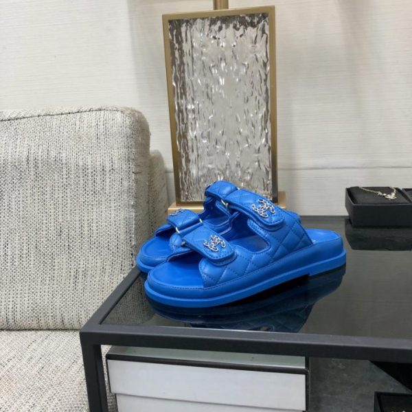 repliche,replica,perfette,siti di,affidabili,migliori siti,dove comprare,1:1,scarpe da ginnastica Cera di olio di sandalo con velcro CHANEL 2024 di alta qualità