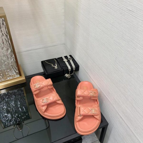 repliche,replica,perfette,siti di,affidabili,migliori siti,dove comprare,1:1,scarpe da ginnastica Cera di olio di sandalo con velcro CHANEL 2024 di alta qualità