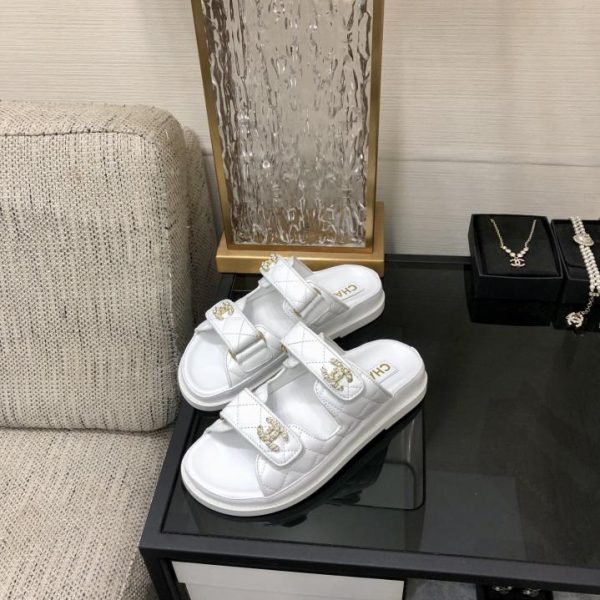 repliche,replica,perfette,siti di,affidabili,migliori siti,dove comprare,1:1,scarpe da ginnastica Cera di olio di sandalo con velcro CHANEL 2024 di alta qualità