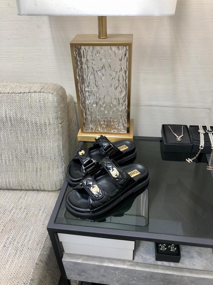 repliche,replica,perfette,siti di,affidabili,migliori siti,dove comprare,1:1,scarpe da ginnastica Infradito da spiaggia 2024 di alta qualità repliche,replica,perfette,siti di,affidabili,migliori siti,dove comprare,1:1,scarpe da ginnastica Infradito da spiaggia 2024 di alta qualità