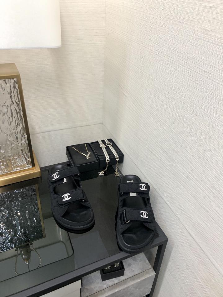 repliche,replica,perfette,siti di,affidabili,migliori siti,dove comprare,1:1,scarpe da ginnastica Infradito da spiaggia 2024 di alta qualità repliche,replica,perfette,siti di,affidabili,migliori siti,dove comprare,1:1,scarpe da ginnastica Infradito da spiaggia 2024 di alta qualità