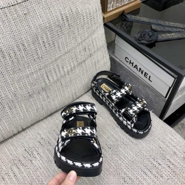 repliche,replica,perfette,siti di,affidabili,migliori siti,dove comprare,1:1,scarpe da ginnastica Sandali in velcro CHANEL 2024 di alta qualità
