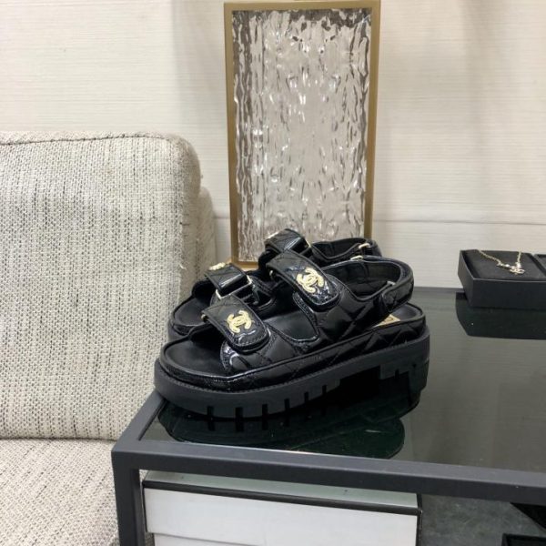 repliche,replica,perfette,siti di,affidabili,migliori siti,dove comprare,1:1,scarpe da ginnastica Sandali in velcro CHANEL 2024 di alta qualità