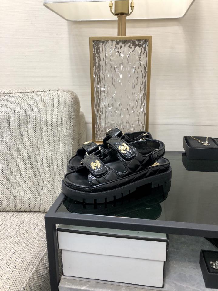repliche,replica,perfette,siti di,affidabili,migliori siti,dove comprare,1:1,scarpe da ginnastica Sandali in velcro CHANEL 2024 di alta qualità repliche,replica,perfette,siti di,affidabili,migliori siti,dove comprare,1:1,scarpe da ginnastica Sandali in velcro CHANEL 2024 di alta qualità