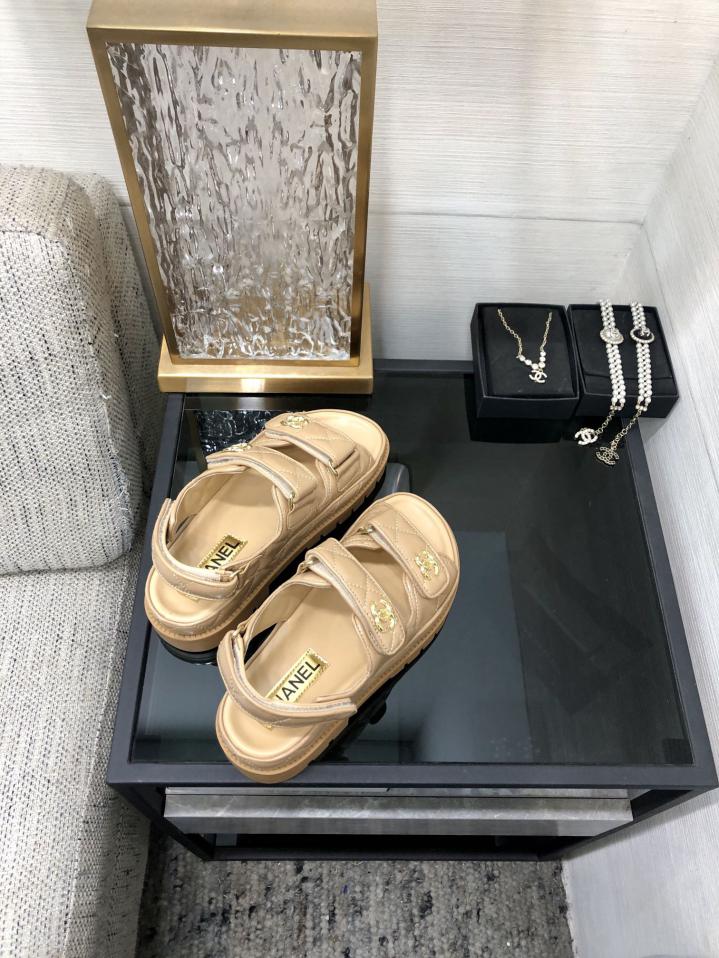 repliche,replica,perfette,siti di,affidabili,migliori siti,dove comprare,1:1,scarpe da ginnastica Sandali in velcro CHANEL 2024 di alta qualità repliche,replica,perfette,siti di,affidabili,migliori siti,dove comprare,1:1,scarpe da ginnastica Sandali in velcro CHANEL 2024 di alta qualità