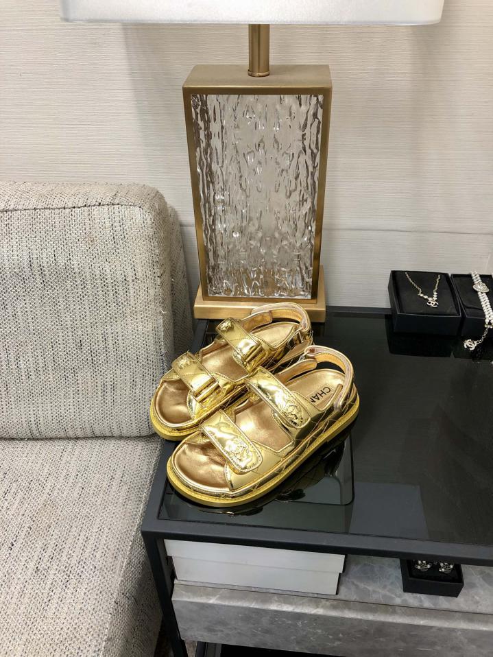 repliche,replica,perfette,siti di,affidabili,migliori siti,dove comprare,1:1,scarpe da ginnastica Sandali in velcro CHANEL 2024 di alta qualità repliche,replica,perfette,siti di,affidabili,migliori siti,dove comprare,1:1,scarpe da ginnastica Sandali in velcro CHANEL 2024 di alta qualità