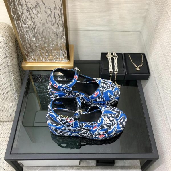 repliche,replica,perfette,siti di,affidabili,migliori siti,dove comprare,1:1,scarpe da ginnastica Sandali CHANEL di alta qualità con suola spessa a bocca di pesce in stile passerella