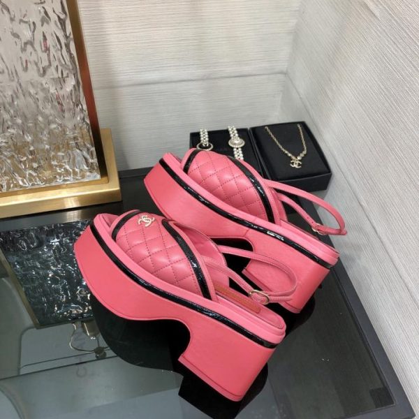 repliche,replica,perfette,siti di,affidabili,migliori siti,dove comprare,1:1,scarpe da ginnastica Sandali con suola spessa in stile passerella CHANEL2023 di alta qualità