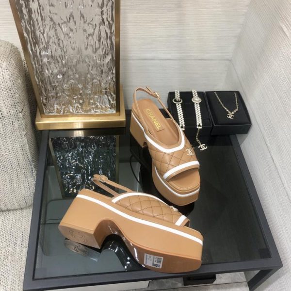 repliche,replica,perfette,siti di,affidabili,migliori siti,dove comprare,1:1,scarpe da ginnastica Sandali con suola spessa in stile passerella CHANEL2023 di alta qualità