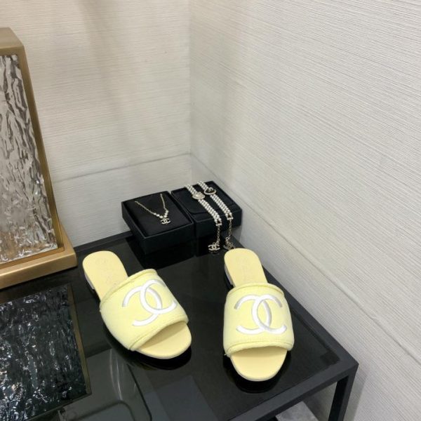 repliche,replica,perfette,siti di,affidabili,migliori siti,dove comprare,1:1,scarpe da ginnastica Pantofole primaverili ed estive CHANEL 2024 di alta qualità