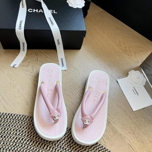 repliche,replica,perfette,siti di,affidabili,migliori siti,dove comprare,1:1,scarpe da ginnastica Infradito Chanel 24P primaverili ed estivi con suola spessa