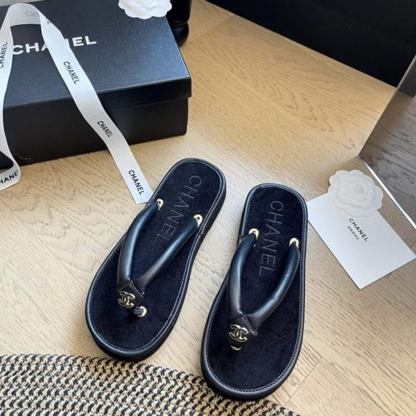 repliche,replica,perfette,siti di,affidabili,migliori siti,dove comprare,1:1,scarpe da ginnastica Infradito Chanel 24P primaverili ed estivi con suola spessa
