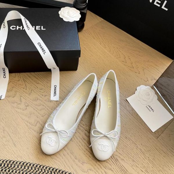 repliche,replica,perfette,siti di,affidabili,migliori siti,dove comprare,1:1,scarpe da ginnastica Nuovo abbinamento di colori delle ballerine Chanel 24!