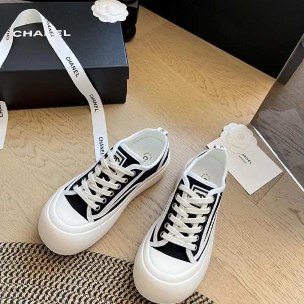 repliche,replica,perfette,siti di,affidabili,migliori siti,dove comprare,1:1,scarpe da ginnastica Chanel 24 nuove scarpe con alluce e suola spessa