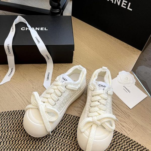 repliche,replica,perfette,siti di,affidabili,migliori siti,dove comprare,1:1,scarpe da ginnastica Chanel 24 nuove scarpe con alluce e suola spessa