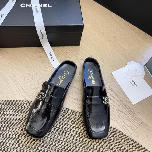 repliche,replica,perfette,siti di,affidabili,migliori siti,dove comprare,1:1,scarpe da ginnastica Semirimorchio Chanel 24 primavera estate nuovo stile