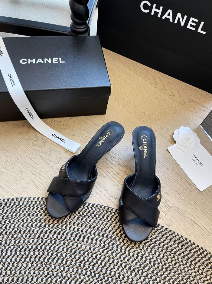 repliche,replica,perfette,siti di,affidabili,migliori siti,dove comprare,1:1,scarpe da ginnastica Chanel 24P primavera ed estate perle con bottone doppia C repliche,replica,perfette,siti di,affidabili,migliori siti,dove comprare,1:1,scarpe da ginnastica Chanel 24P primavera ed estate perle con bottone doppia C
