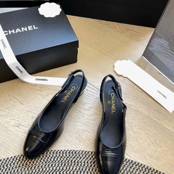 repliche,replica,perfette,siti di,affidabili,migliori siti,dove comprare,1:1,scarpe da ginnastica Chanel 24P nuove scarpe piccole con tacco spesso