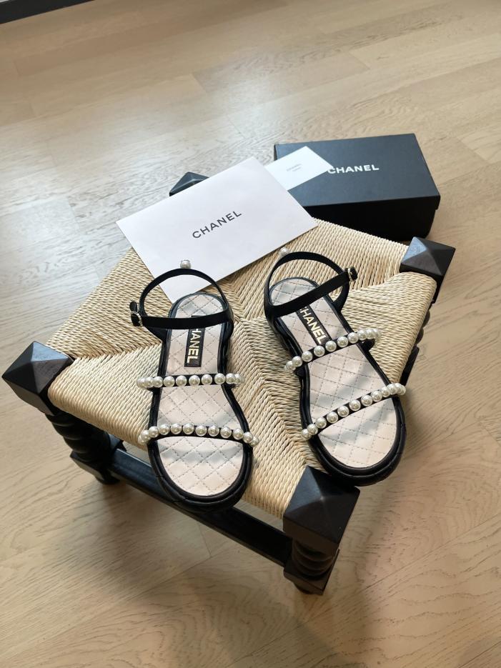 repliche,replica,perfette,siti di,affidabili,migliori siti,dove comprare,1:1,scarpe da ginnastica Sandali con plateau Chanel con diamanti repliche,replica,perfette,siti di,affidabili,migliori siti,dove comprare,1:1,scarpe da ginnastica Sandali con plateau Chanel con diamanti