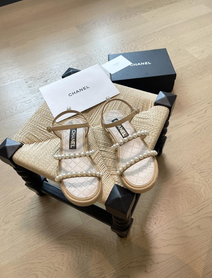 repliche,replica,perfette,siti di,affidabili,migliori siti,dove comprare,1:1,scarpe da ginnastica Sandali con plateau Chanel con diamanti repliche,replica,perfette,siti di,affidabili,migliori siti,dove comprare,1:1,scarpe da ginnastica Sandali con plateau Chanel con diamanti