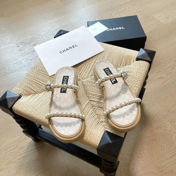 repliche,replica,perfette,siti di,affidabili,migliori siti,dove comprare,1:1,scarpe da ginnastica Sandali con plateau Chanel con plateau e diamanti