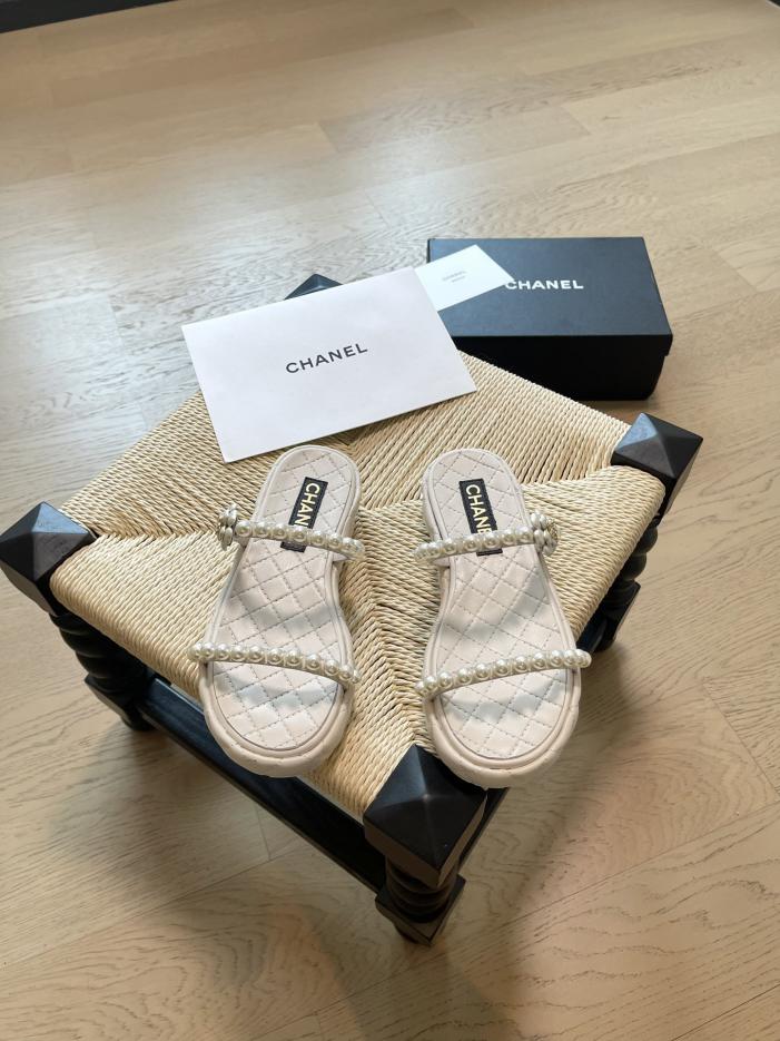 repliche,replica,perfette,siti di,affidabili,migliori siti,dove comprare,1:1,scarpe da ginnastica Sandali con plateau Chanel con plateau e diamanti repliche,replica,perfette,siti di,affidabili,migliori siti,dove comprare,1:1,scarpe da ginnastica Sandali con plateau Chanel con plateau e diamanti