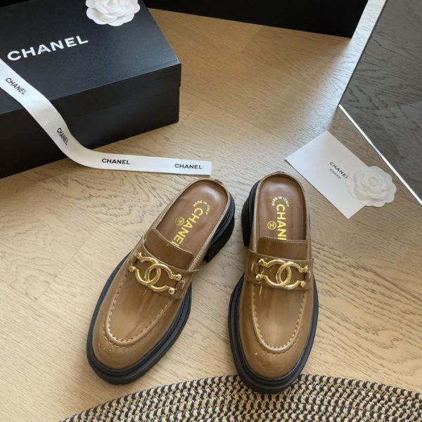 repliche,replica,perfette,siti di,affidabili,migliori siti,dove comprare,1:1,scarpe da ginnastica Chanel 24P nuova mezza frizione inferiore spessa