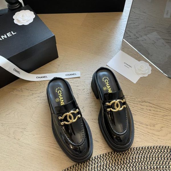 repliche,replica,perfette,siti di,affidabili,migliori siti,dove comprare,1:1,scarpe da ginnastica Chanel 24P nuova mezza frizione inferiore spessa
