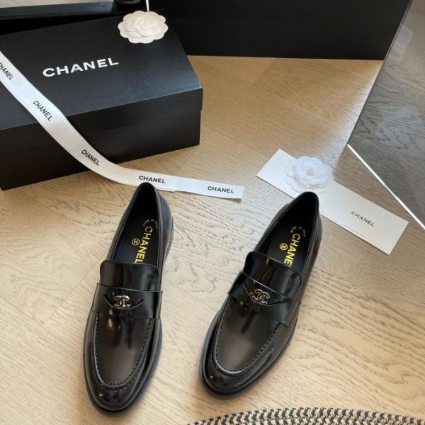 repliche,replica,perfette,siti di,affidabili,migliori siti,dove comprare,1:1,scarpe da ginnastica Chanel 24P nuove pantofole con diamanti con suola spessa