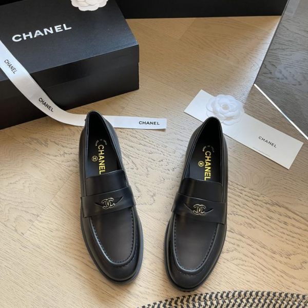 repliche,replica,perfette,siti di,affidabili,migliori siti,dove comprare,1:1,scarpe da ginnastica Chanel 24P nuove pantofole con diamanti con suola spessa