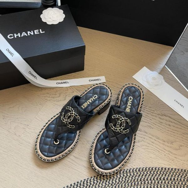 repliche,replica,perfette,siti di,affidabili,migliori siti,dove comprare,1:1,scarpe da ginnastica Chanel 24S nuovi sandali da spiaggia primaverili ed estivi