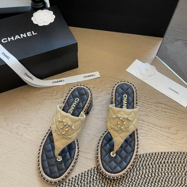 repliche,replica,perfette,siti di,affidabili,migliori siti,dove comprare,1:1,scarpe da ginnastica Chanel 24S nuovi sandali da spiaggia primaverili ed estivi