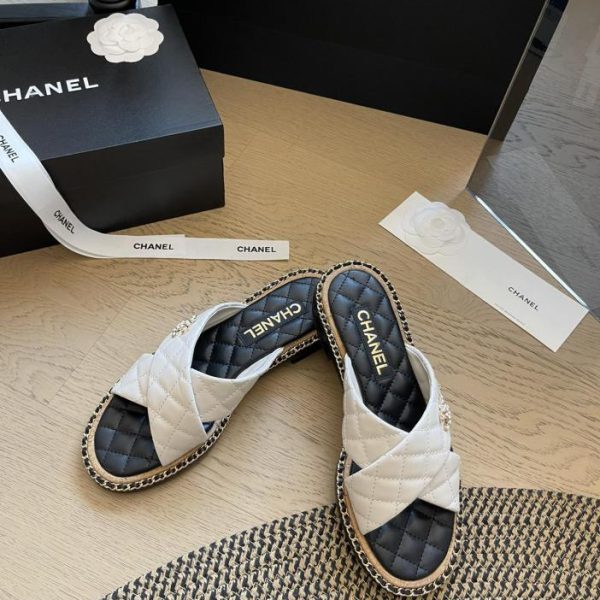 repliche,replica,perfette,siti di,affidabili,migliori siti,dove comprare,1:1,scarpe da ginnastica Chanel 24S nuovi sandali da spiaggia primaverili ed estivi