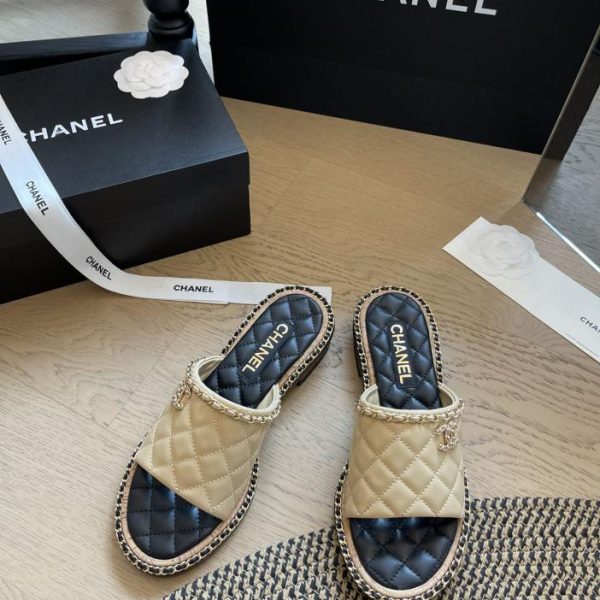 repliche,replica,perfette,siti di,affidabili,migliori siti,dove comprare,1:1,scarpe da ginnastica Chanel 24S nuovi sandali da spiaggia primaverili ed estivi